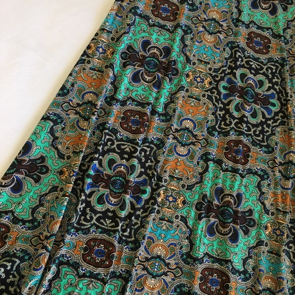 Multicolored Maxi Skirt - Picture 7 of 9